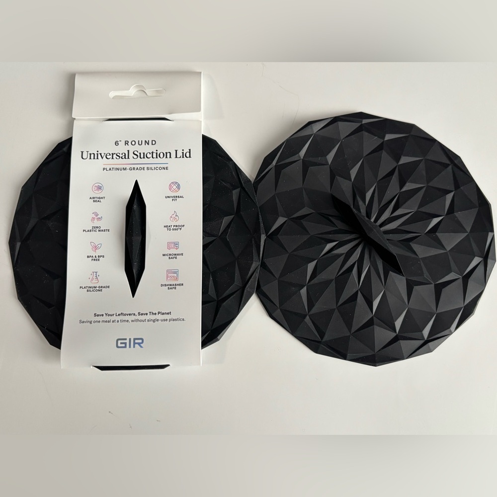 NWT One GIR Silicone 9” Suction Lids in Black